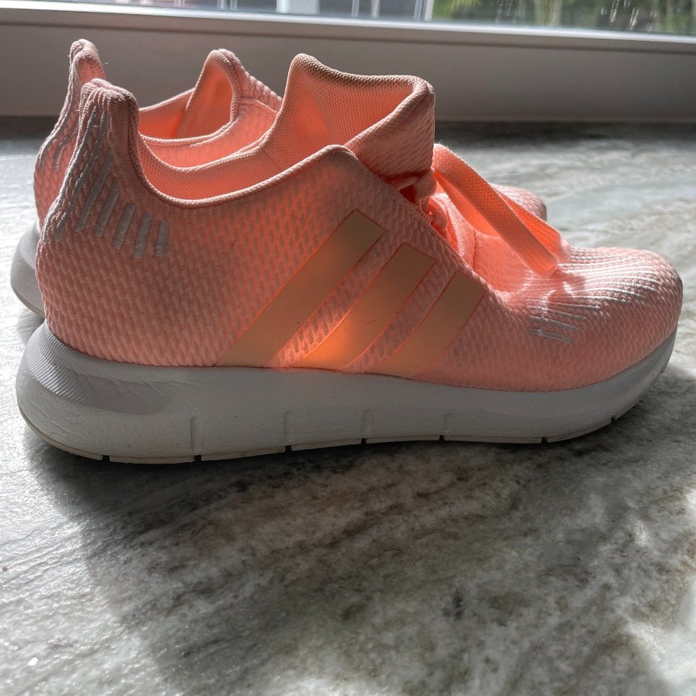 Adidas Swift PEACH Size 4.5 Youth